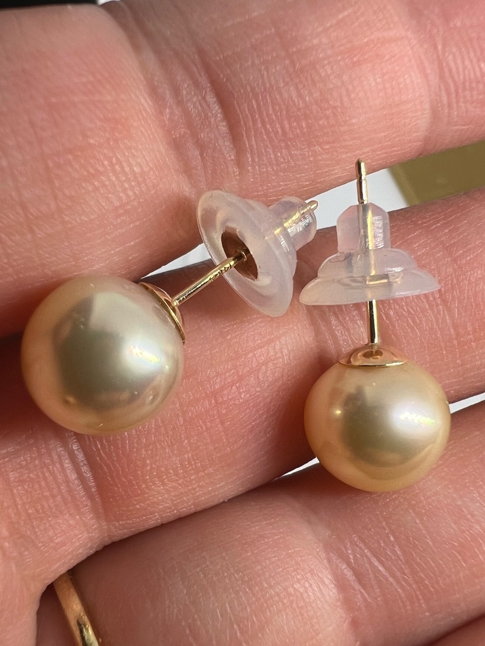 14K Yellow Gold Natural Pearl Classic Stud Earrings